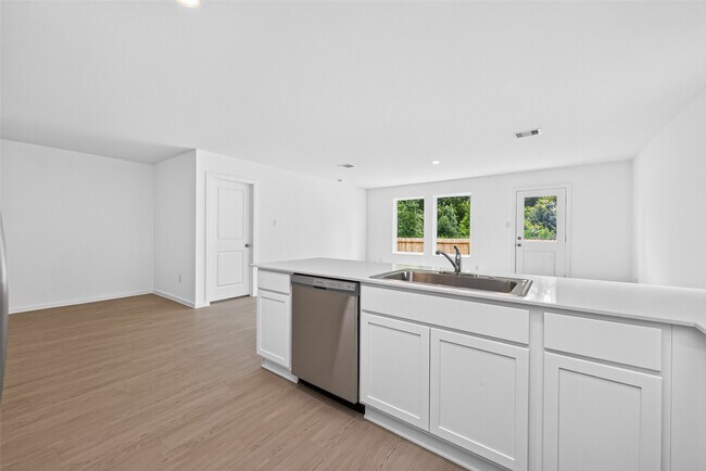Building Photo - 25568 Rose Creek Dr