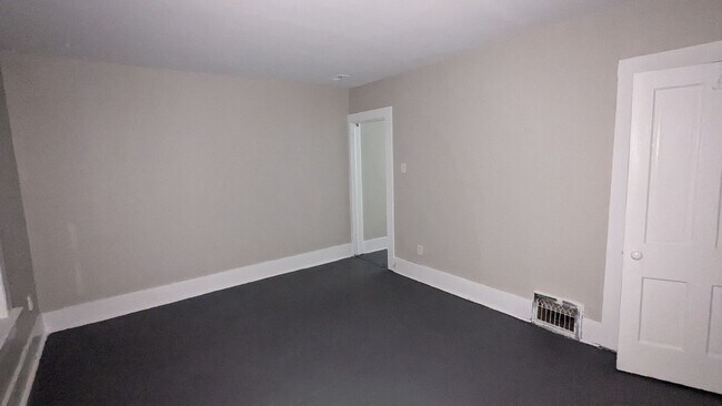 Building Photo - Atlas Investment Group, LLC (569 Allyn St ...