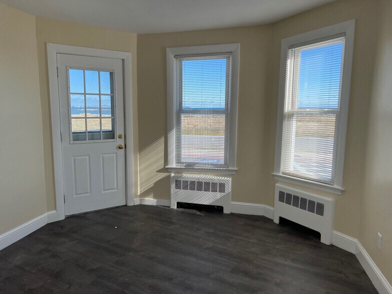 Building Photo - 90 Winthrop Shore Dr