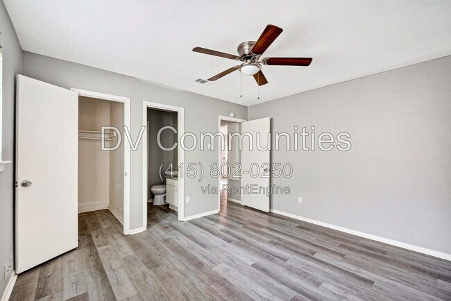 Building Photo - 12919 S Coast Dr