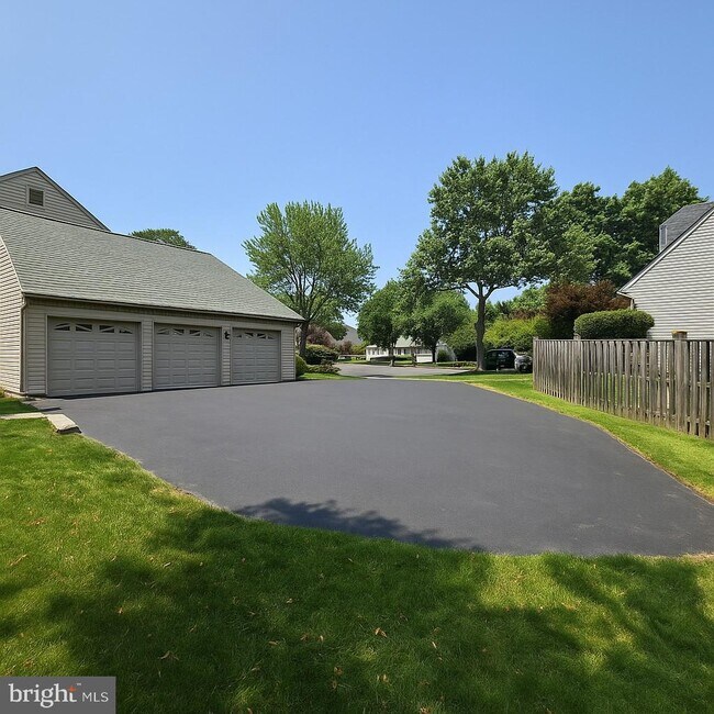 Building Photo - 5503 Chestermill Ct