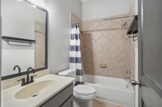 Building Photo - 2886 Woodland Glen Ln