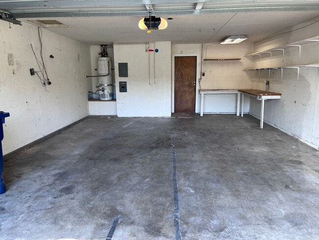 Building Photo - 5549-5551 Aspenwood Ct