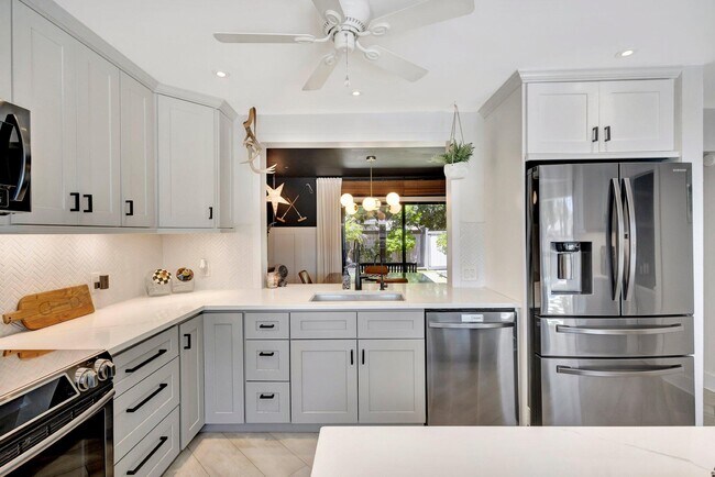 Building Photo - 13400 Bedford Mews Ct