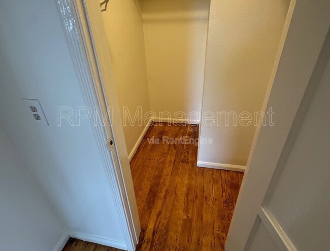 Building Photo - 1781 N Orchid Ave