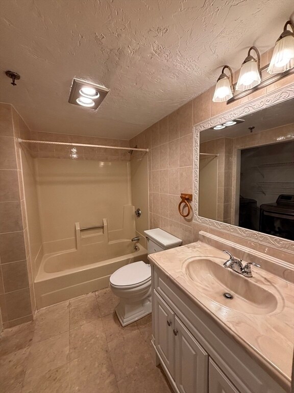 Building Photo - 200 Cove Way