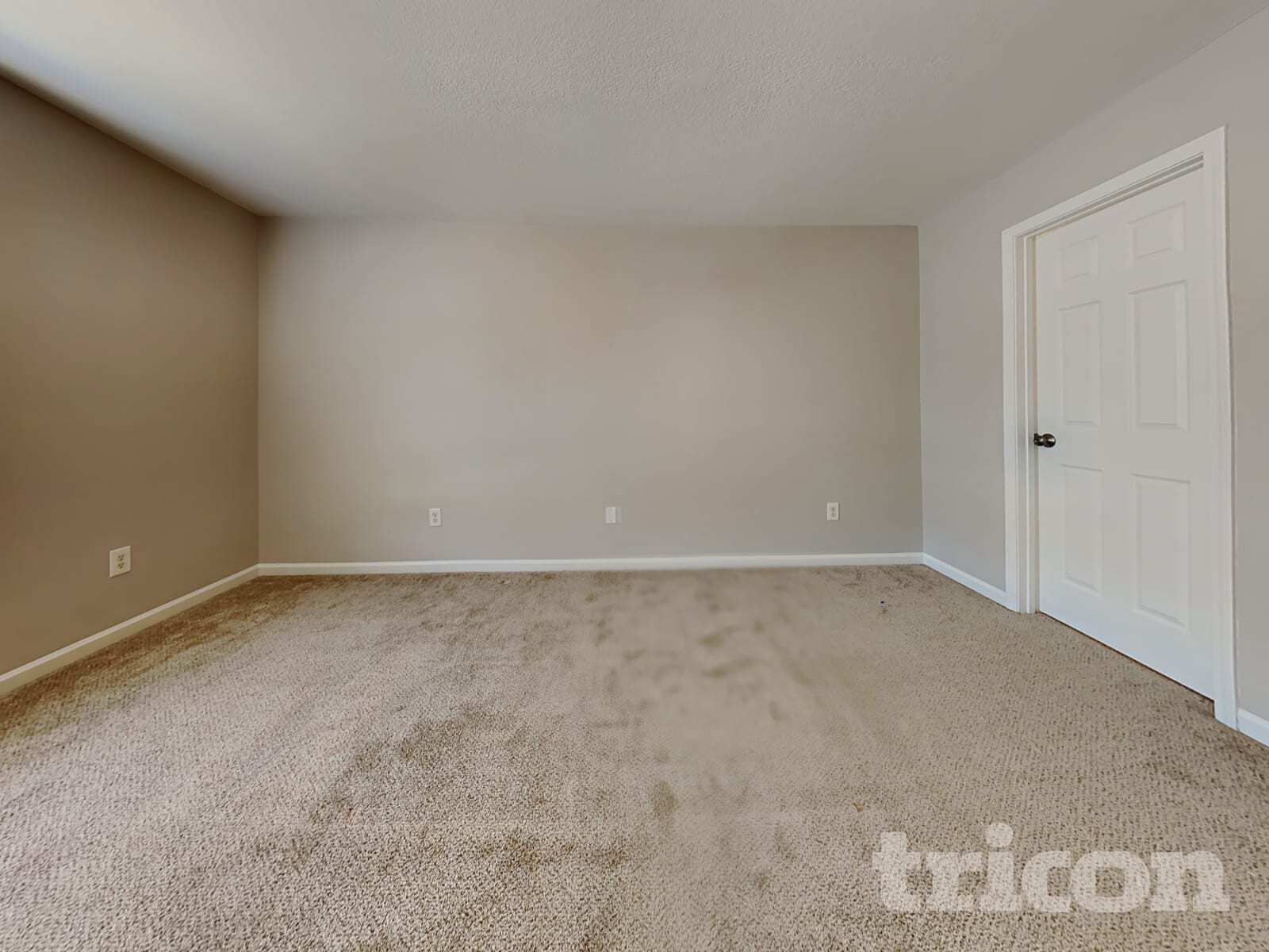 Building Photo - 10213 Blue Sky Dr