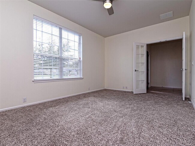 Building Photo - 133 Rain Lily Cir