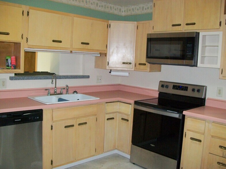 Building Photo - 2615 21st Ave