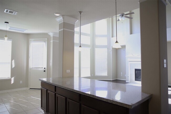 Building Photo - 25981 N Kings Mill Ln