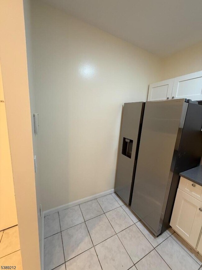 Building Photo - 1878 Springfield Ave