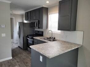 Building Photo - 26 Canal Dr