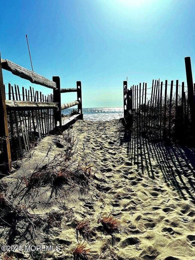 Building Photo - 9 Sandpiper Ln