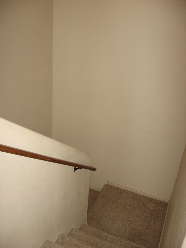 Building Photo - Corner Lot Duplex in Family Friendly Neigh...