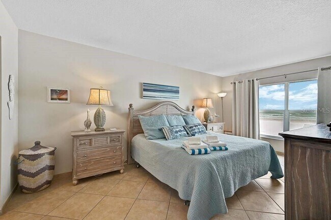 Building Photo - 6154 Midnight Pass Rd