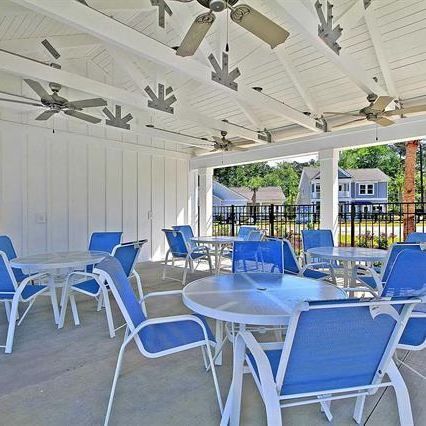 Building Photo - 583 Harrison Mill St