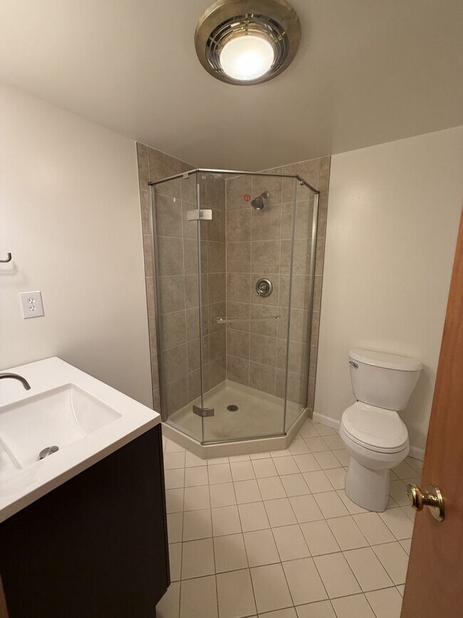 Building Photo - Cockeysville 4BR/2BA Home | Driveway | Finished Lower Level + Flex Room | Updated Bath | Granite ...