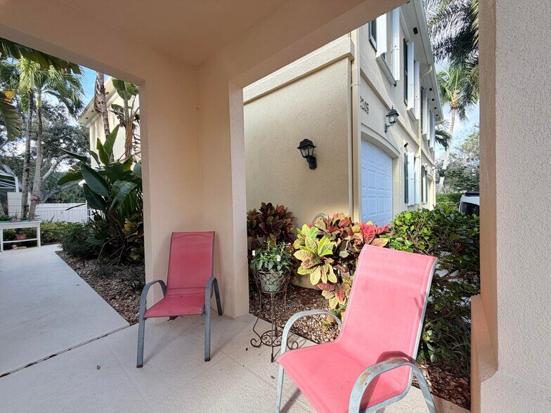 Building Photo - 2205 Telogia Ct