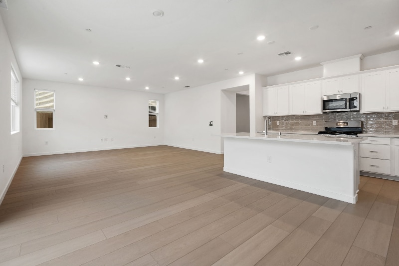 Building Photo - 8151 Lavigne Cir