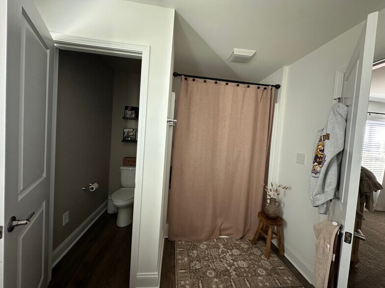 Building Photo - 1615 Mountain Quail Cir