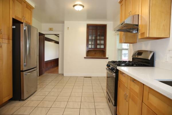 Building Photo - 3114 High St