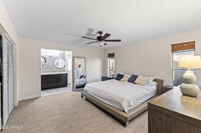 Building Photo - 5245 E Acoma Dr