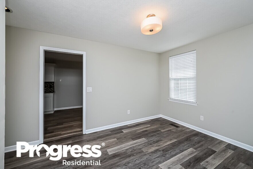 Building Photo - 113 Bradford Cir