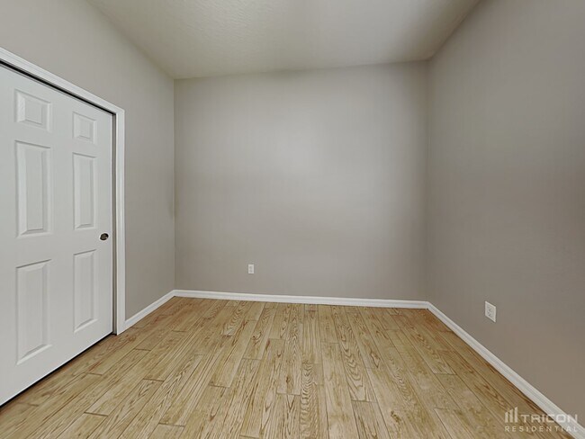 Building Photo - 11011 Belle Haven Dr
