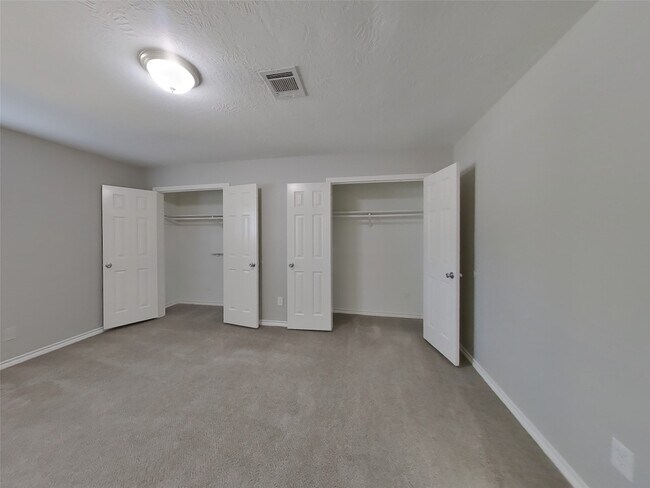 Building Photo - 15806 Crystal Brook Dr