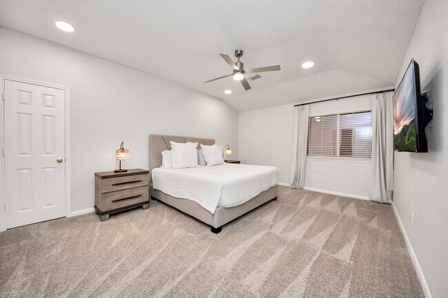 Building Photo - 2730 Empire Oaks Lane