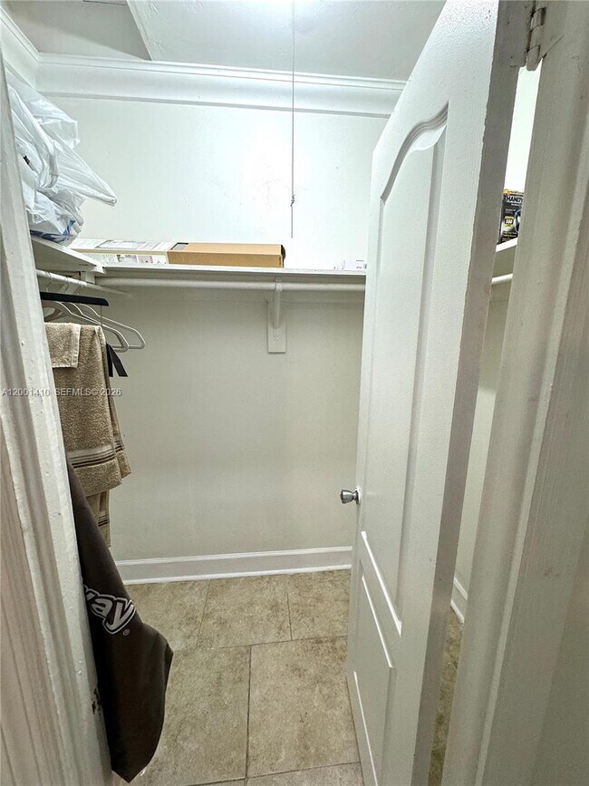 Building Photo - 5530 NW Miami Ct