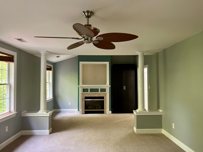 Building Photo - Live the Good Life in Summer Lake – Stunning 6-Bedroom Home in Moseley, VA!