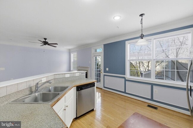 Building Photo - 2454 Curie Ct