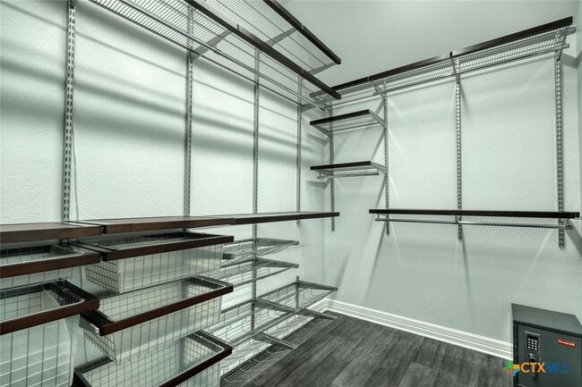 Building Photo - 10205 Open Gate Dr