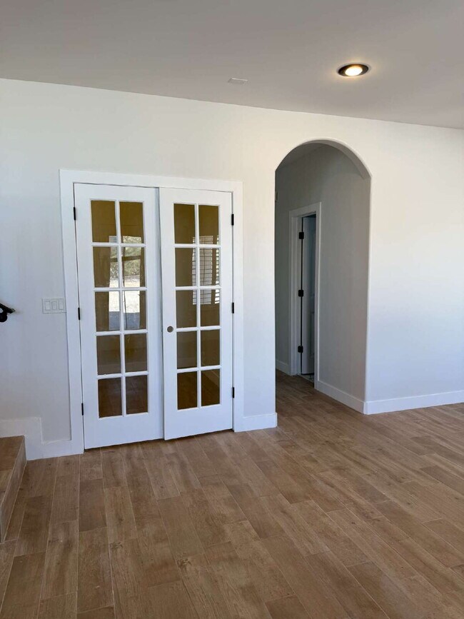 Building Photo - 3045 Woodhead