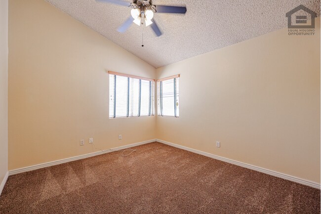 Building Photo - 3Bed/2Bath House at 59th Ave/Union Hills! Ready for Immediate Move-In!