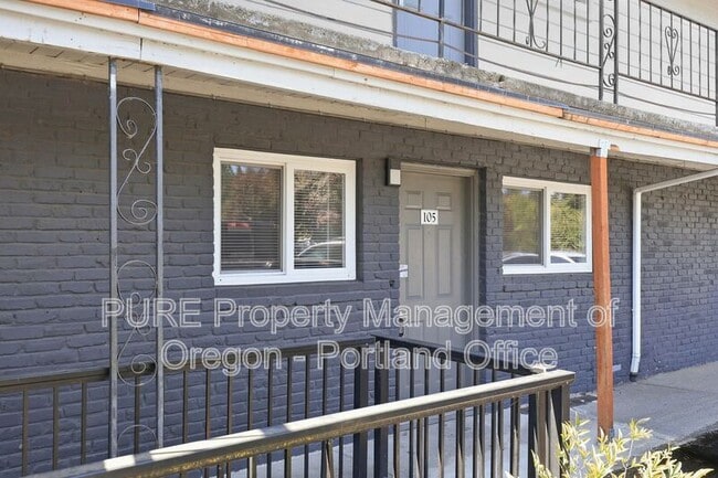 Building Photo - 18411 E Burnside St