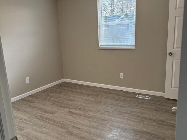 Building Photo - 7806 Barkwood Dr