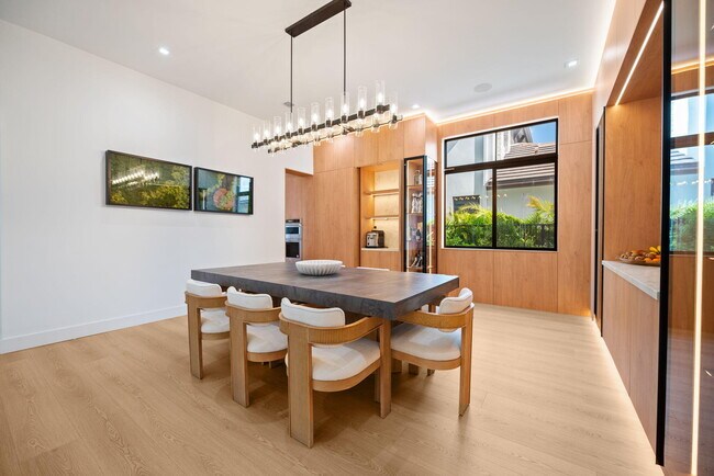 Building Photo - 5735 SW 104th Terrace