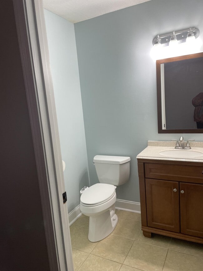 Building Photo - 6122 Lanier Rd