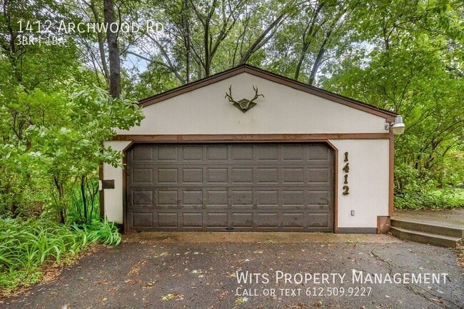 Building Photo - 1412 Archwood Rd