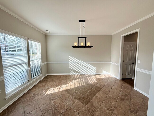 Building Photo - 4818 Summerside Dr