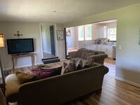 Building Photo - Country living, 15 min North of Springfiel...