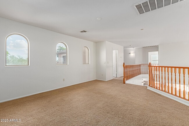 Building Photo - 40882 W Robbins Dr