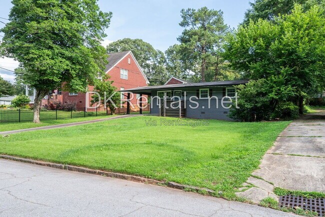 Building Photo - 2131 Bixler Cir