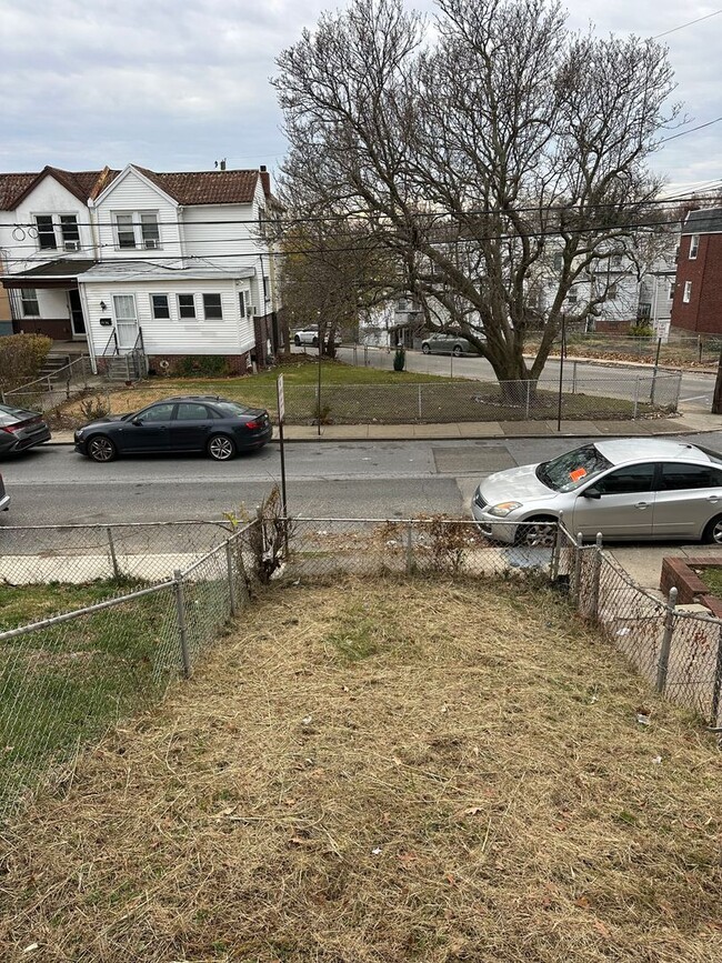 Building Photo - Newly renovated 3 Bedroom house for rent