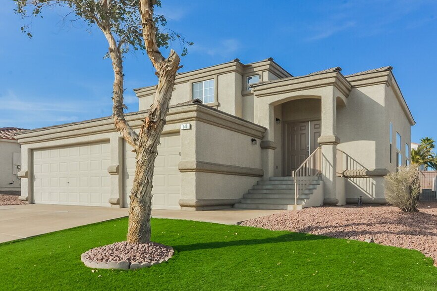 Building Photo - 740 Cam La Paz