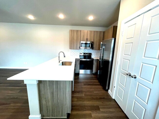 Building Photo - 1340 Co Rd 1106