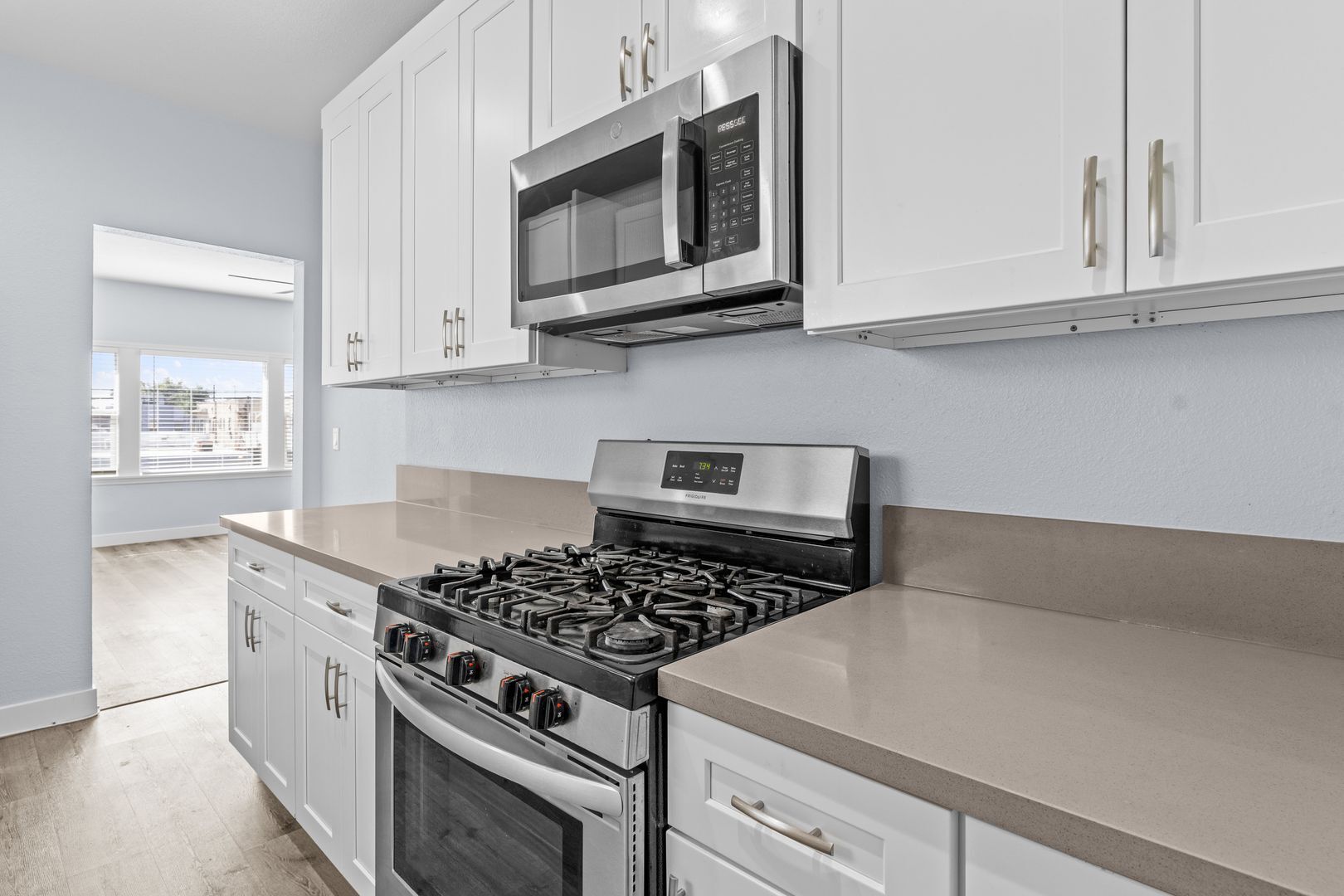 Building Photo - 1711 E Appleton St