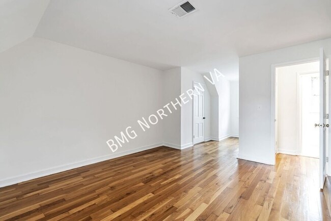 Building Photo - 3612 S Taylor St